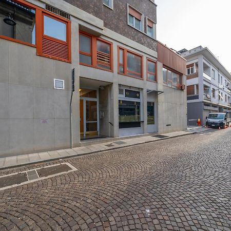 Cozy & Bright Apartment - W/ Balcony Údine Exterior foto